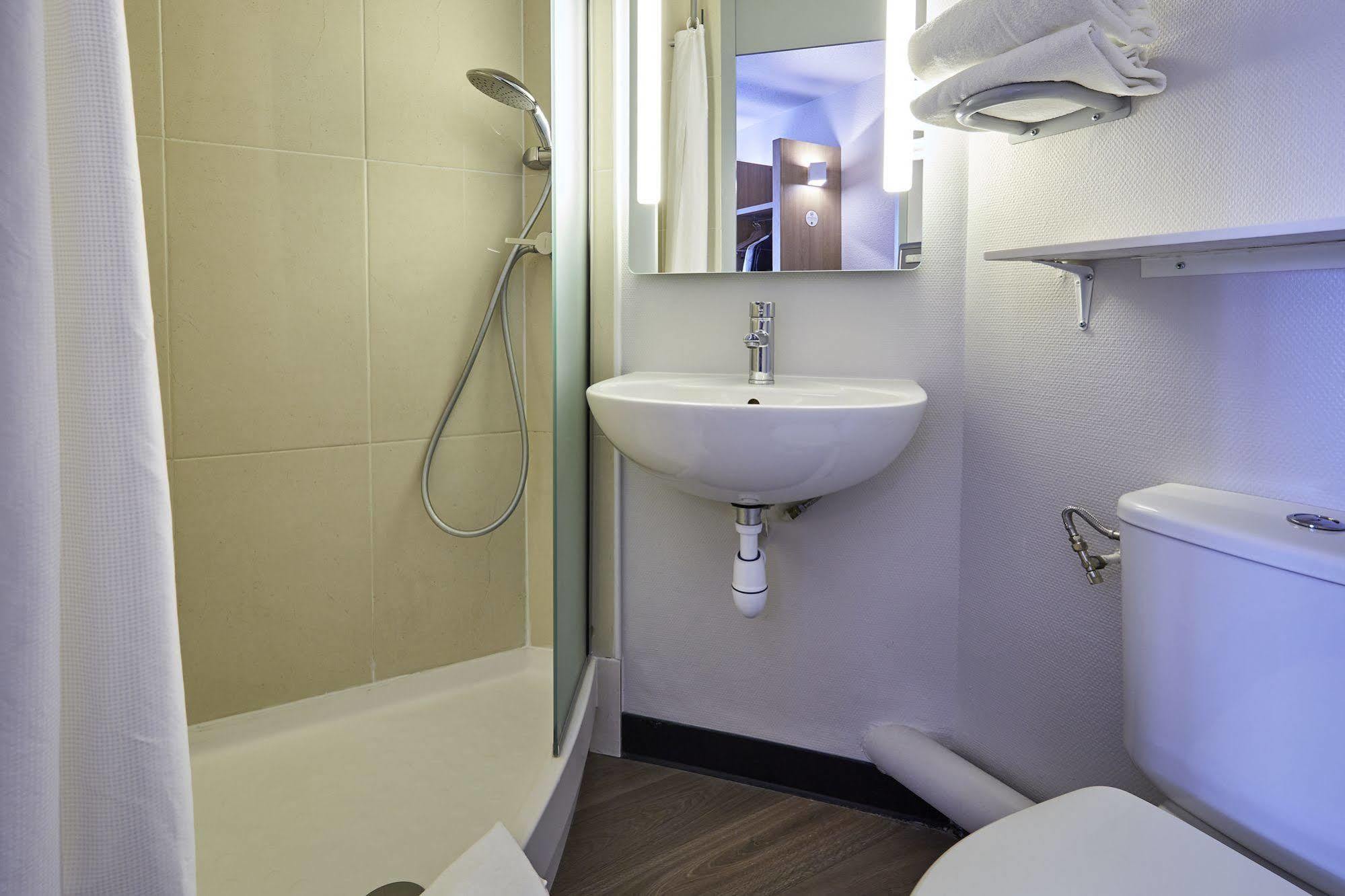 B&B Hotel Colmar Vignobles Ouest Wintzenheim Esterno foto